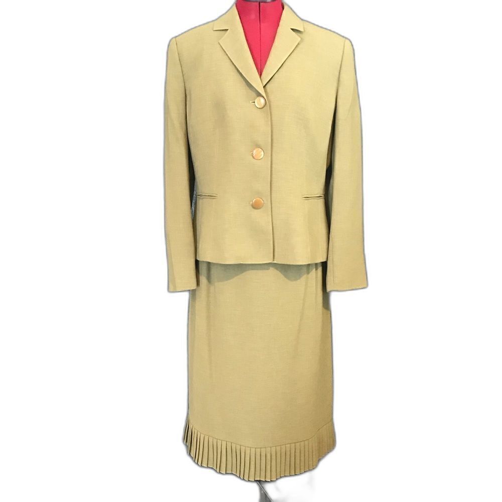 Kasper Skirt Suit Women’s Size 12 Light Green 2-Piece Suit Blazer & Skirt
